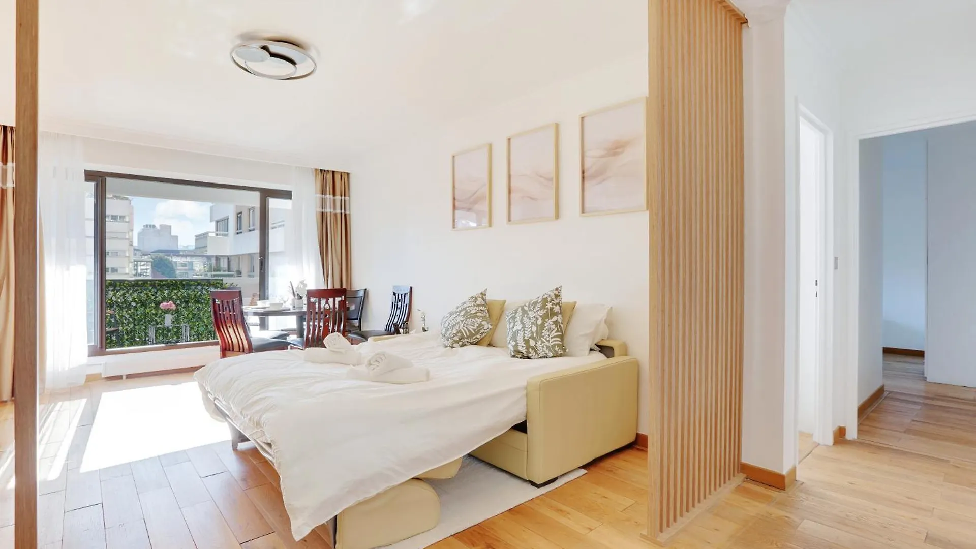 A 1 Minute Du Metro Et Parking Prive Apartment Paris 0*,  France